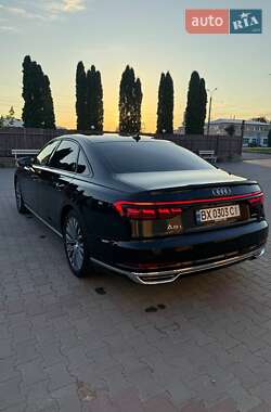 Седан Audi A8 2018 в 