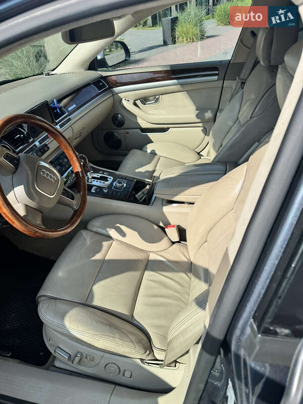 Седан Audi A8 2008 в Хмельницком
