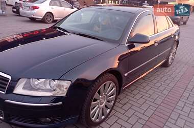 Седан Audi A8 2004 в 