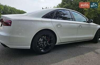 Седан Audi A8 2012 в 