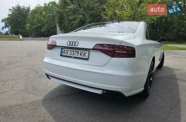 Седан Audi A8 2012 в 