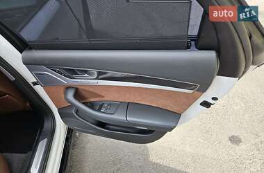Седан Audi A8 2012 в 