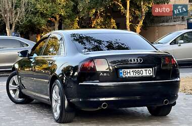 Седан Audi A8 2006 в 