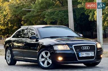 Седан Audi A8 2006 в 