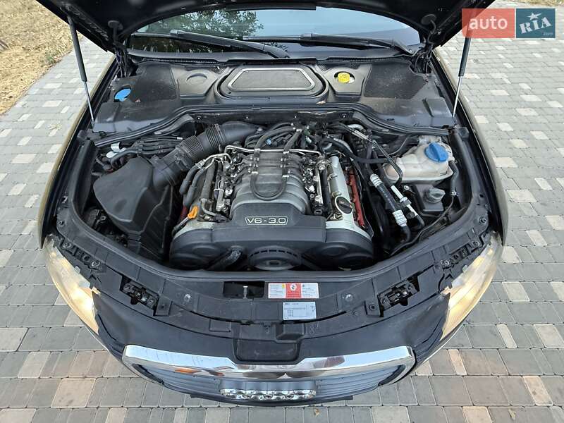 Седан Audi A8 2006 в Одесі