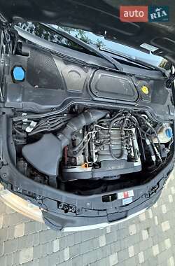 Седан Audi A8 2006 в 