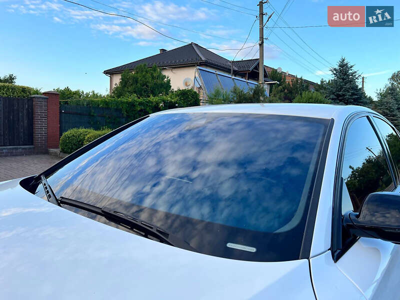 Седан Audi A8 2011 в Запорожье