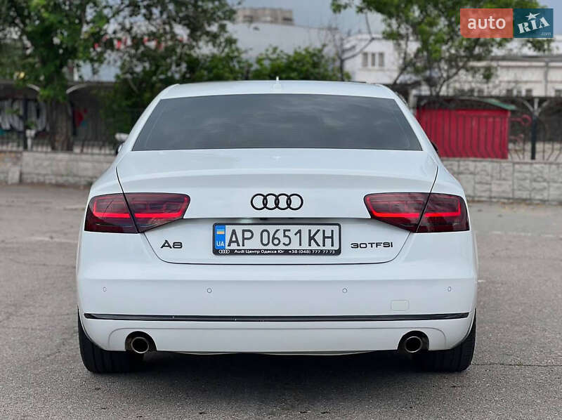 Седан Audi A8 2011 в Запорожье