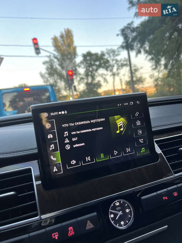 Седан Audi A8 2011 в Запорожье