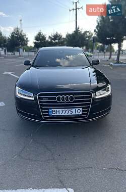Седан Audi A8 2017 в 