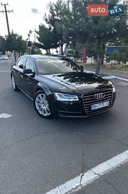 Седан Audi A8 2017 в 