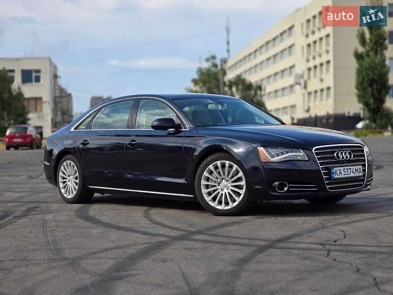 Седан Audi A8 2013 в 