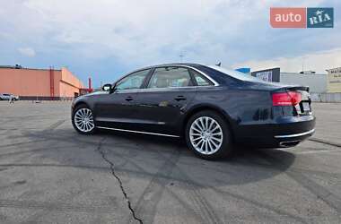 Седан Audi A8 2013 в 