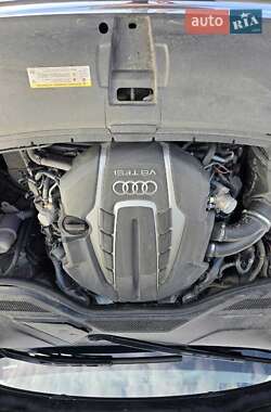 Седан Audi A8 2013 в 