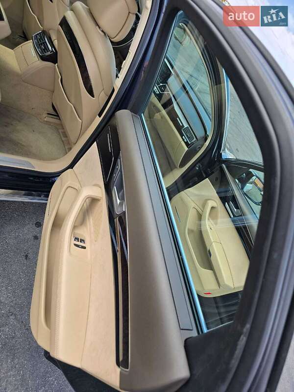 Седан Audi A8 2013 в Киеве фото 37 Седан Audi A8 2013 в Киеве
