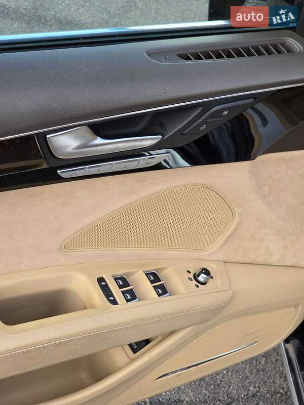 Седан Audi A8 2013 в Киеве фото 39 Седан Audi A8 2013 в Киеве
