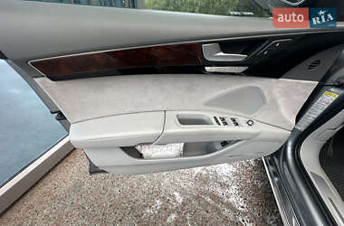 Седан Audi A8 2013 в 