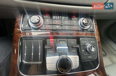 Седан Audi A8 2013 в 