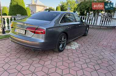 Седан Audi A8 2016 в 