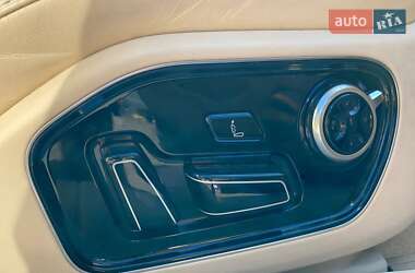 Седан Audi A8 2010 в 