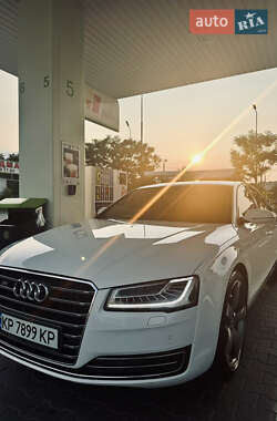 Седан Audi A8 2014 в 