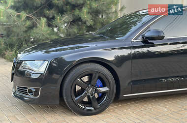 Седан Audi A8 2012 в 