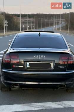 Седан Audi A8 2003 в 