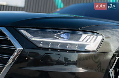 Седан Audi A8 2018 в 