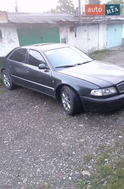 Седан Audi A8 1996 в 