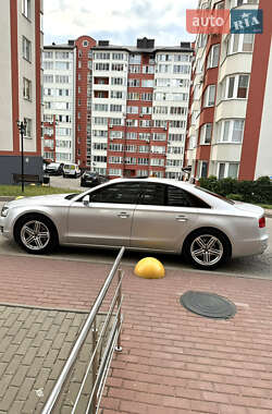 Седан Audi A8 2012 в 