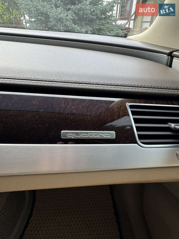 Седан Audi A8 2013 в Киеве