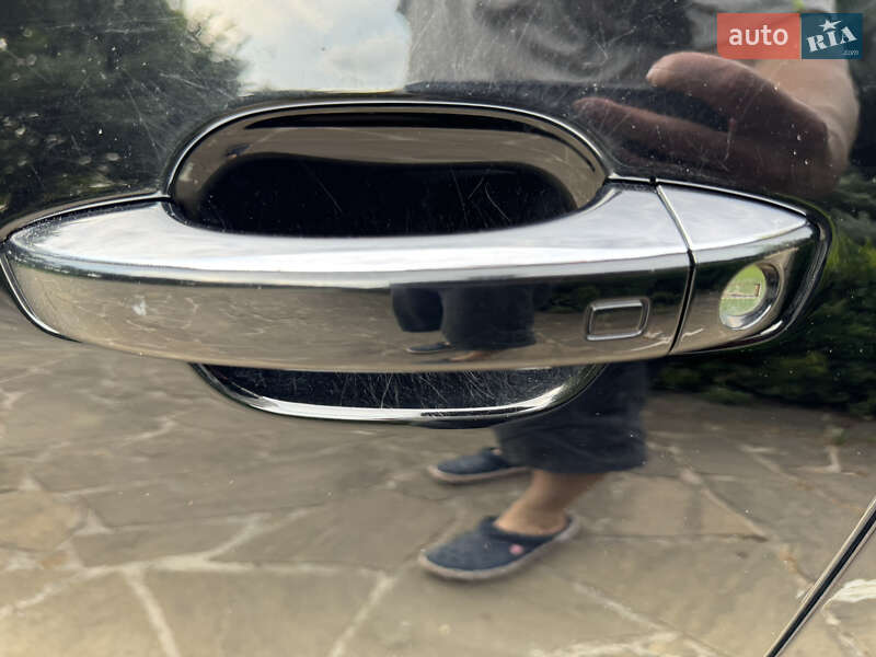 Седан Audi A8 2013 в Киеве