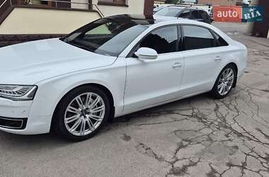 Седан Audi A8 2015 в Ровно