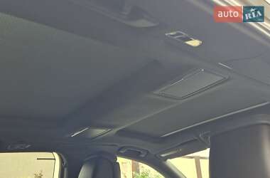 Седан Audi A8 2015 в 