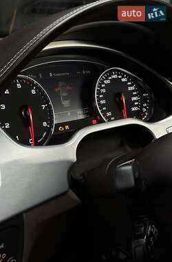 Седан Audi A8 2013 в 