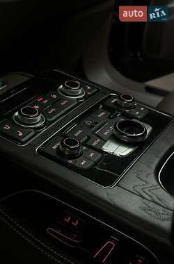 Седан Audi A8 2013 в 