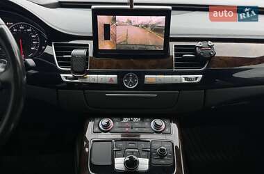 Седан Audi A8 2016 в 