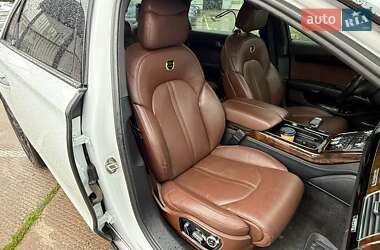 Седан Audi A8 2016 в 
