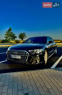 Седан Audi A8 2022 в 
