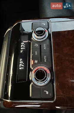 Седан Audi A8 2012 в 