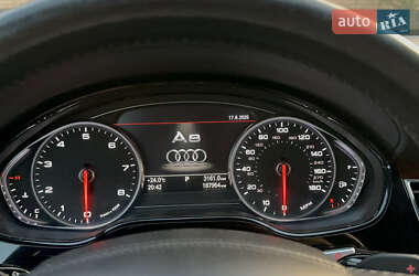 Седан Audi A8 2012 в 