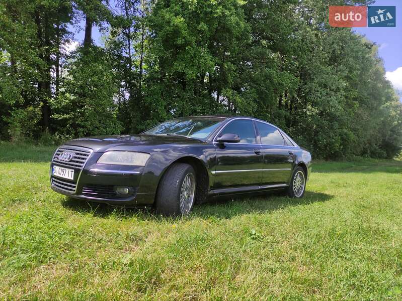 Седан Audi A8 2004 в Зіньківі