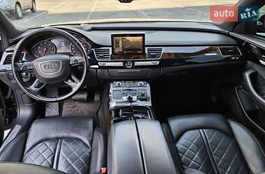 Седан Audi A8 2015 в 