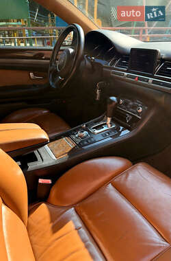 Седан Audi A8 2005 в 