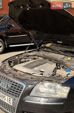 Седан Audi A8 2005 в 