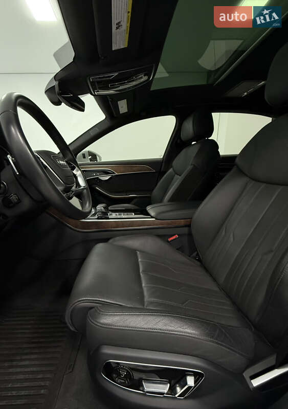 Седан Audi A8 2019 в Одессе