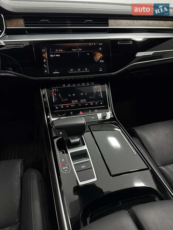 Седан Audi A8 2019 в Одессе