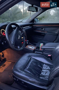 Седан Audi A8 1999 в 