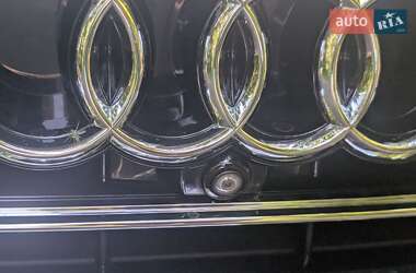 Седан Audi A8 2014 в 