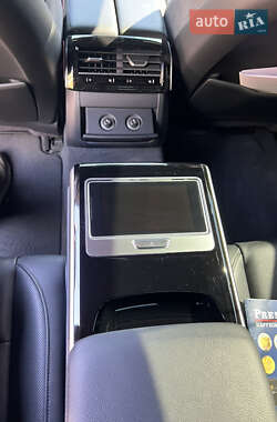 Седан Audi A8 2020 в 